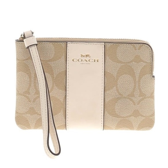 Coach Handbags - Coach Wristlet